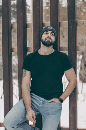 魅力欧美纹身型男帅哥图片